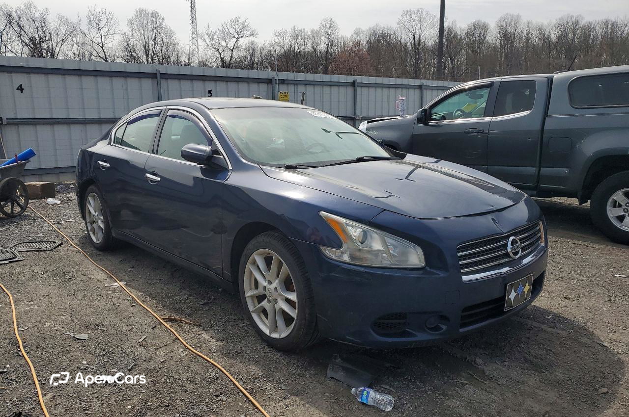 Nissan Maxima 2012