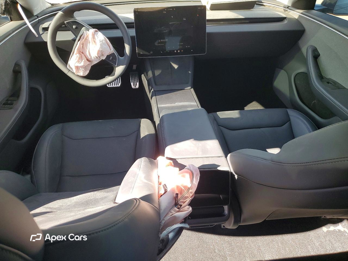 Tesla Model 3 2025