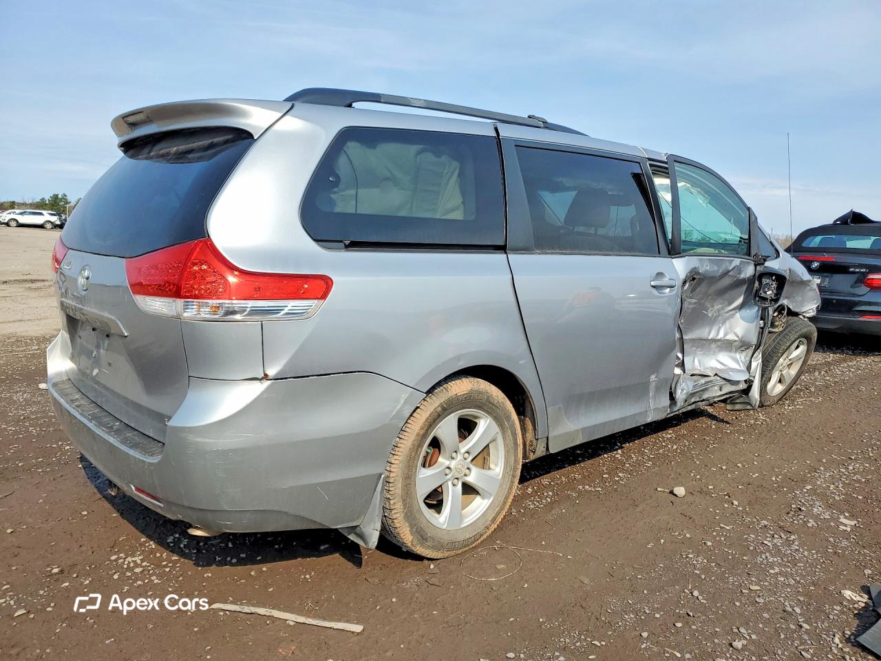 Toyota Sienna 2011