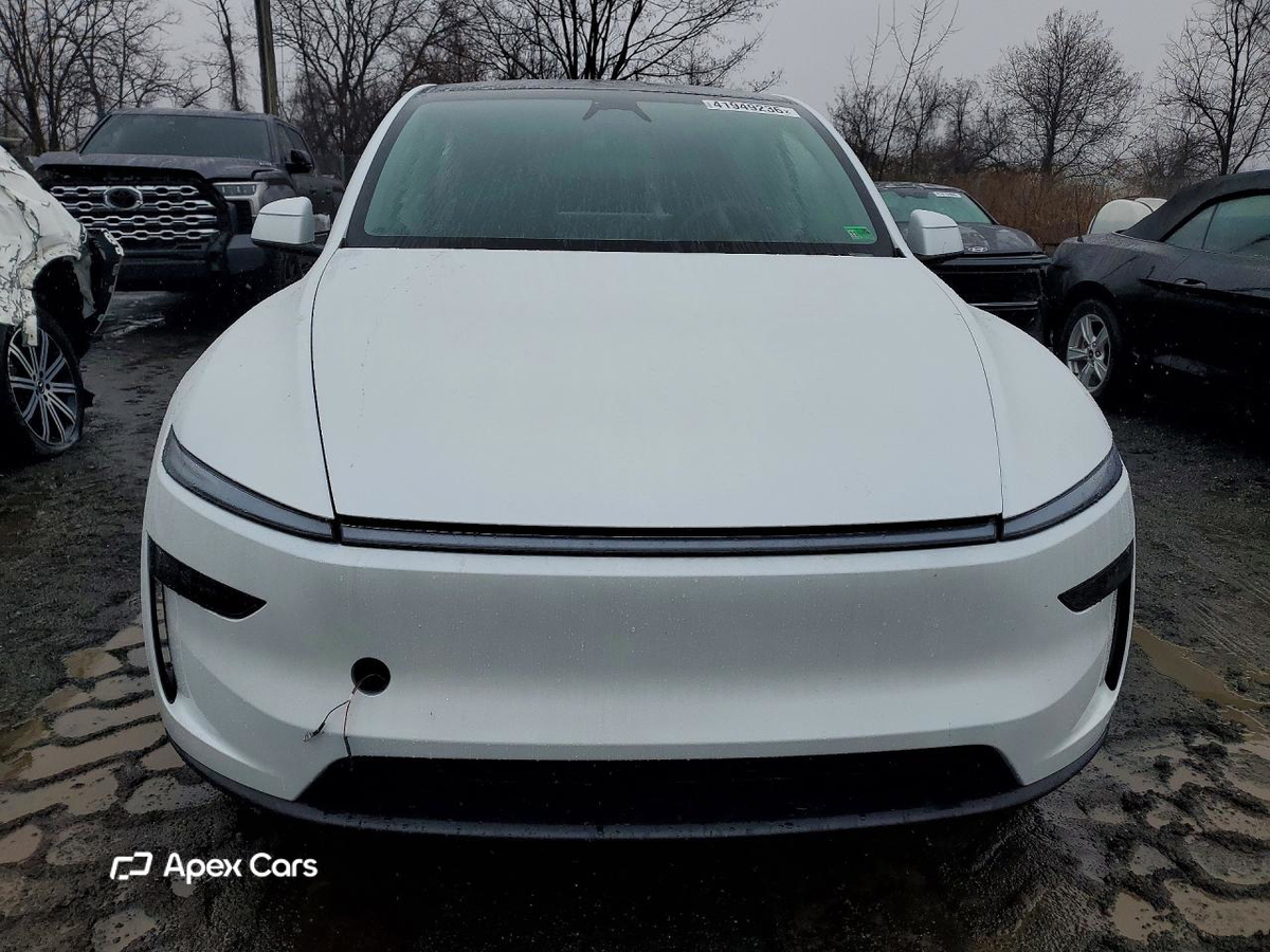 Tesla Model Y 2026