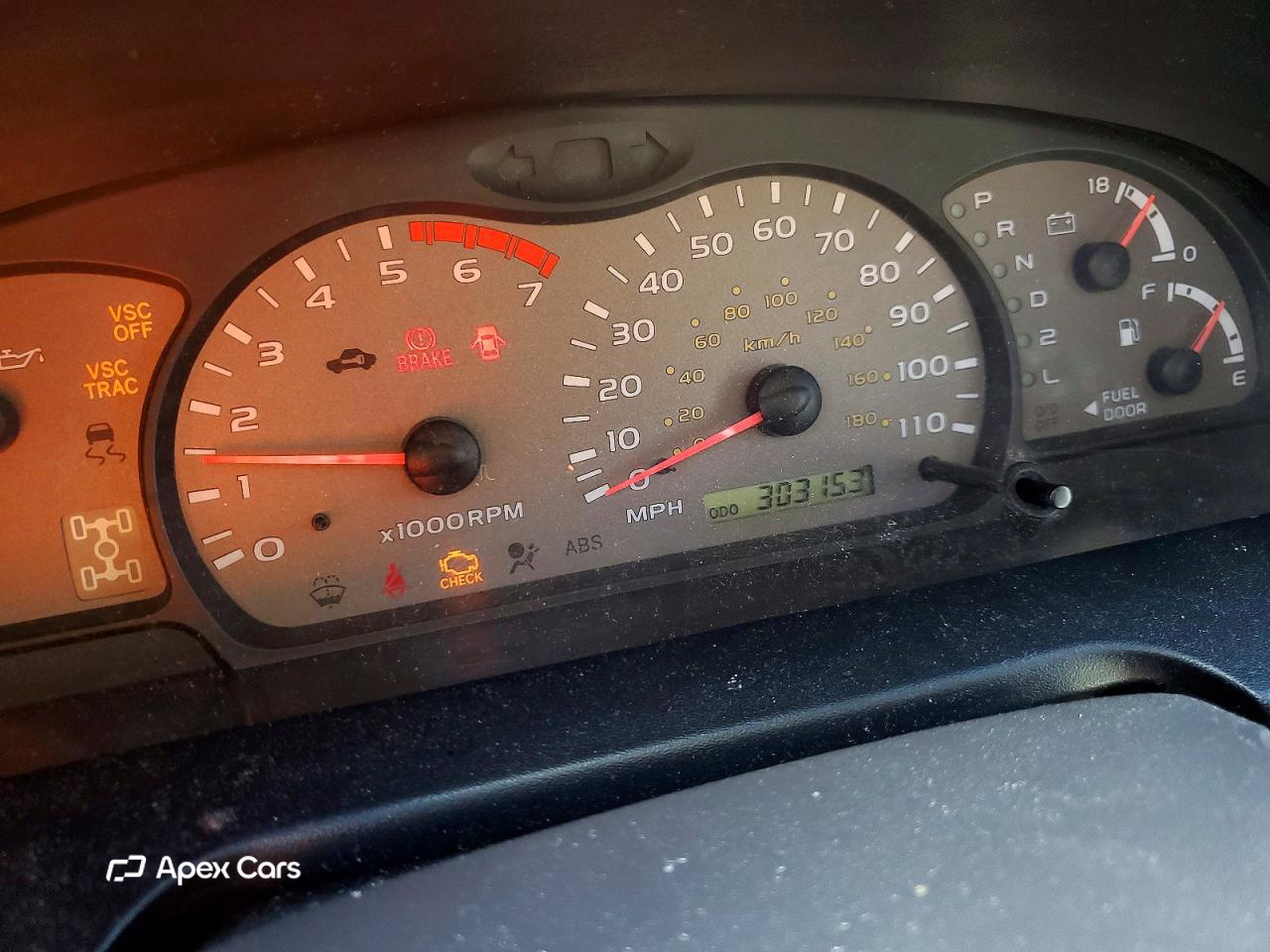 Toyota Sequoia 2004