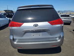 Toyota Sienna 2012