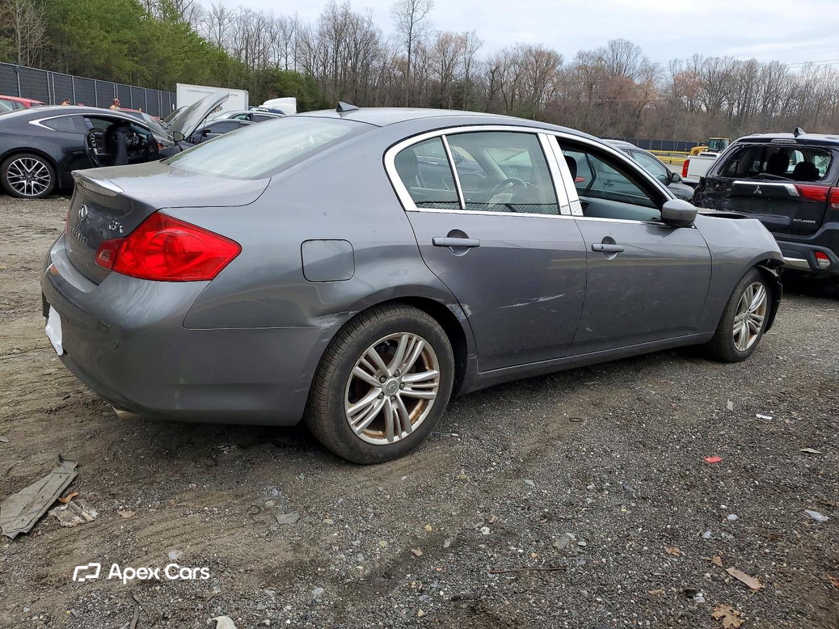 Infiniti G 2013