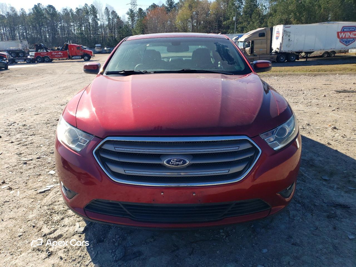 Ford Taurus 2015