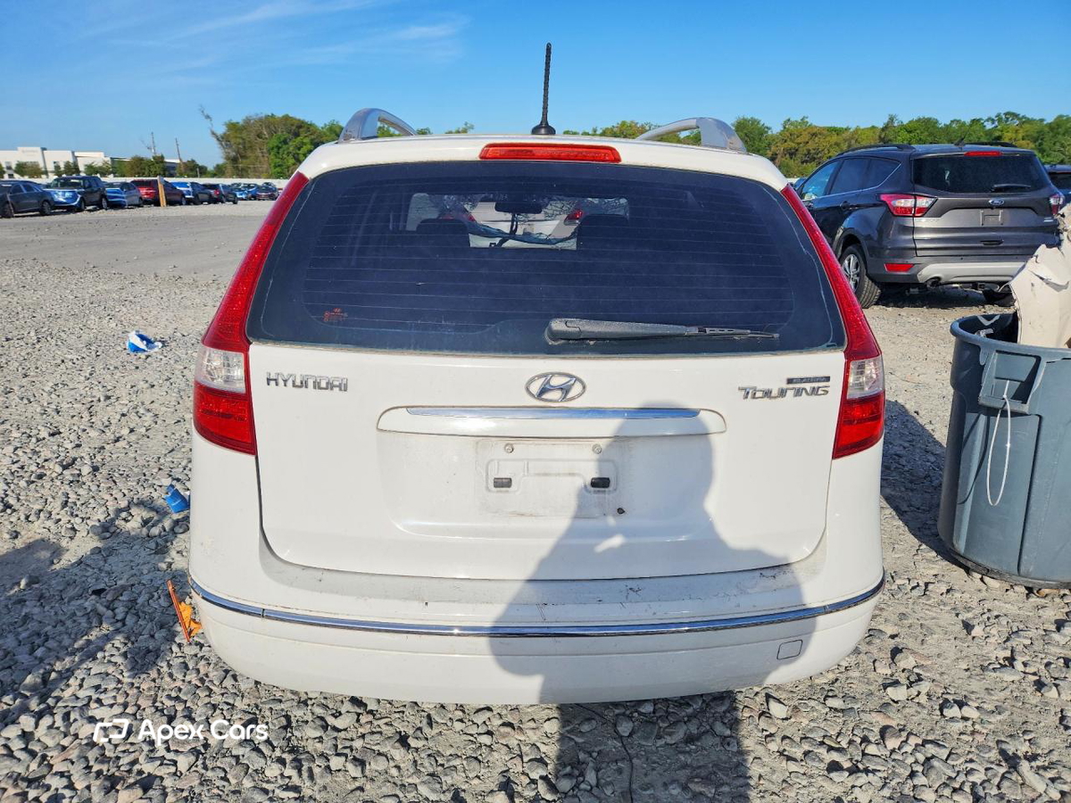 Hyundai Elantra 2011