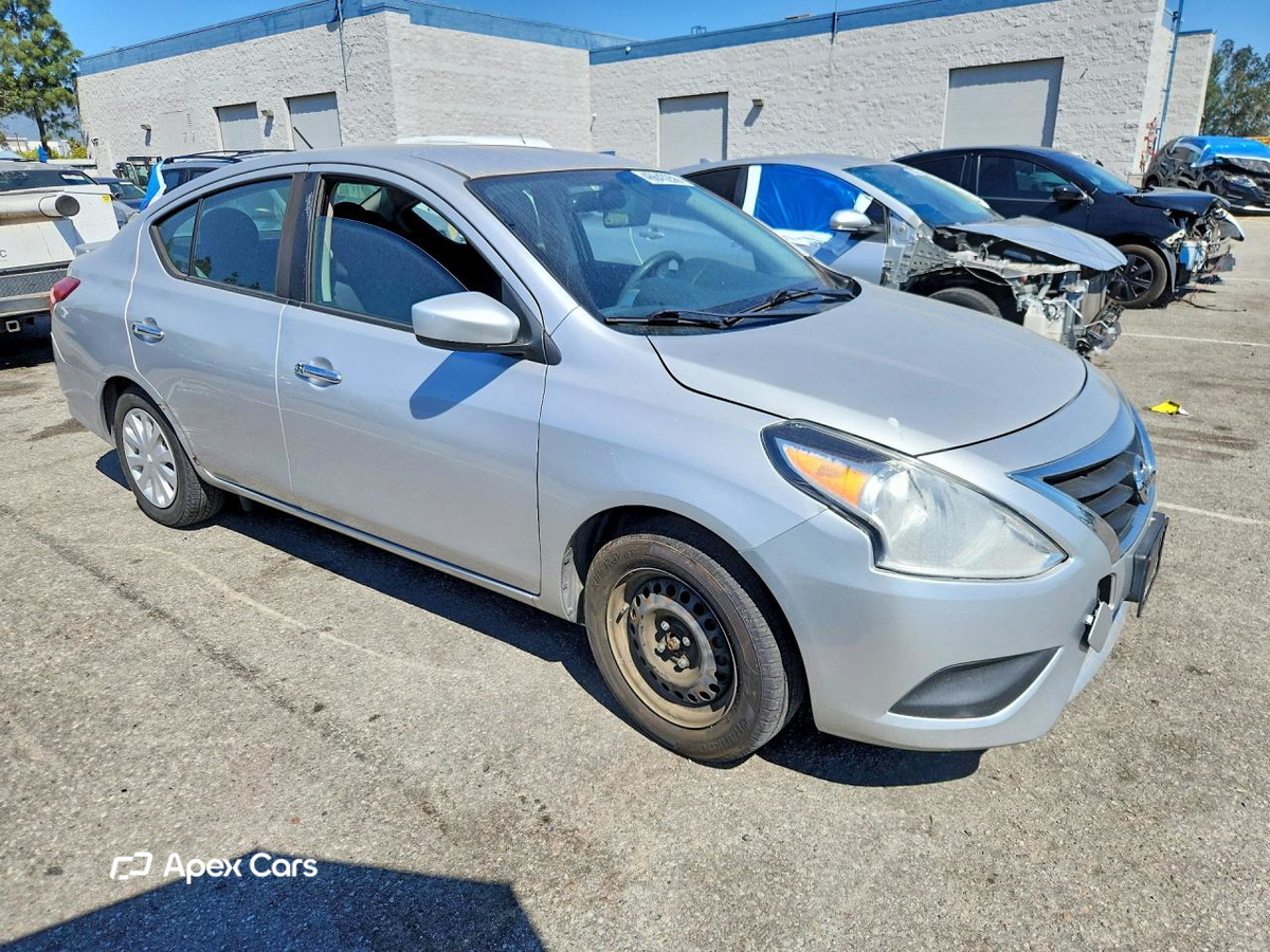 Nissan Versa 2017