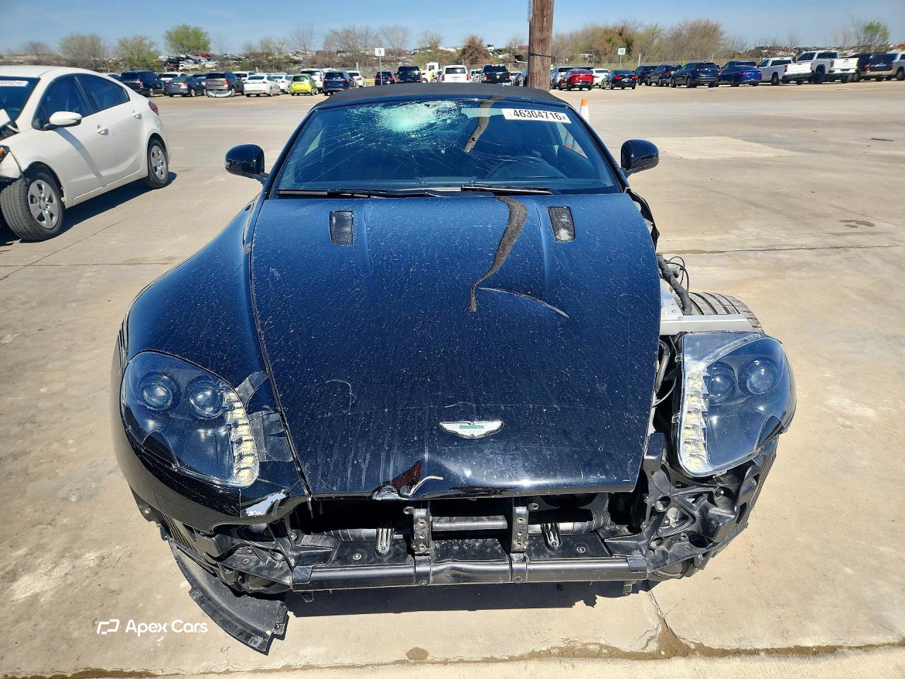 Aston Martin Vantage 2015