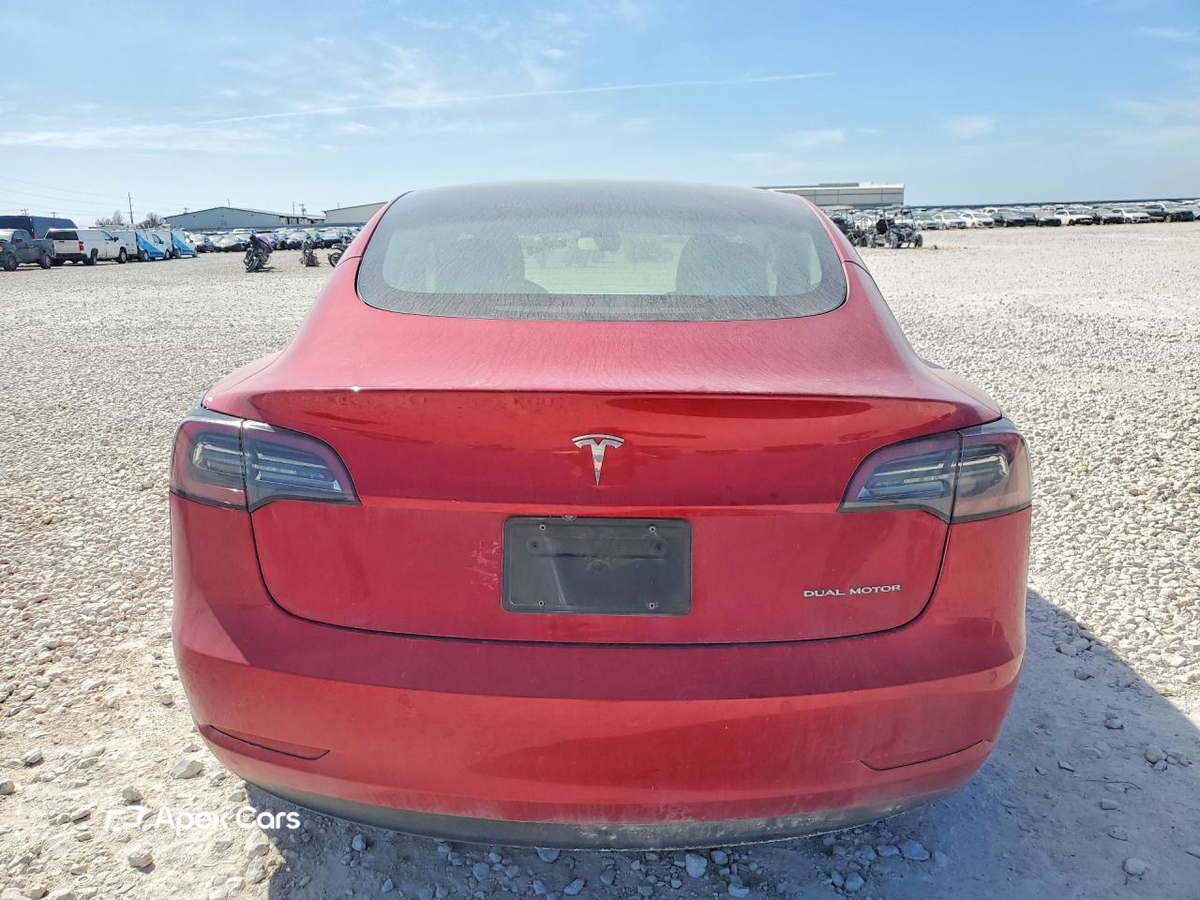 Tesla Model 3 2022
