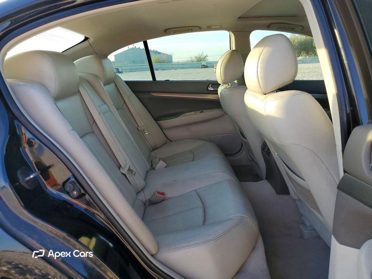 Infiniti G 2013