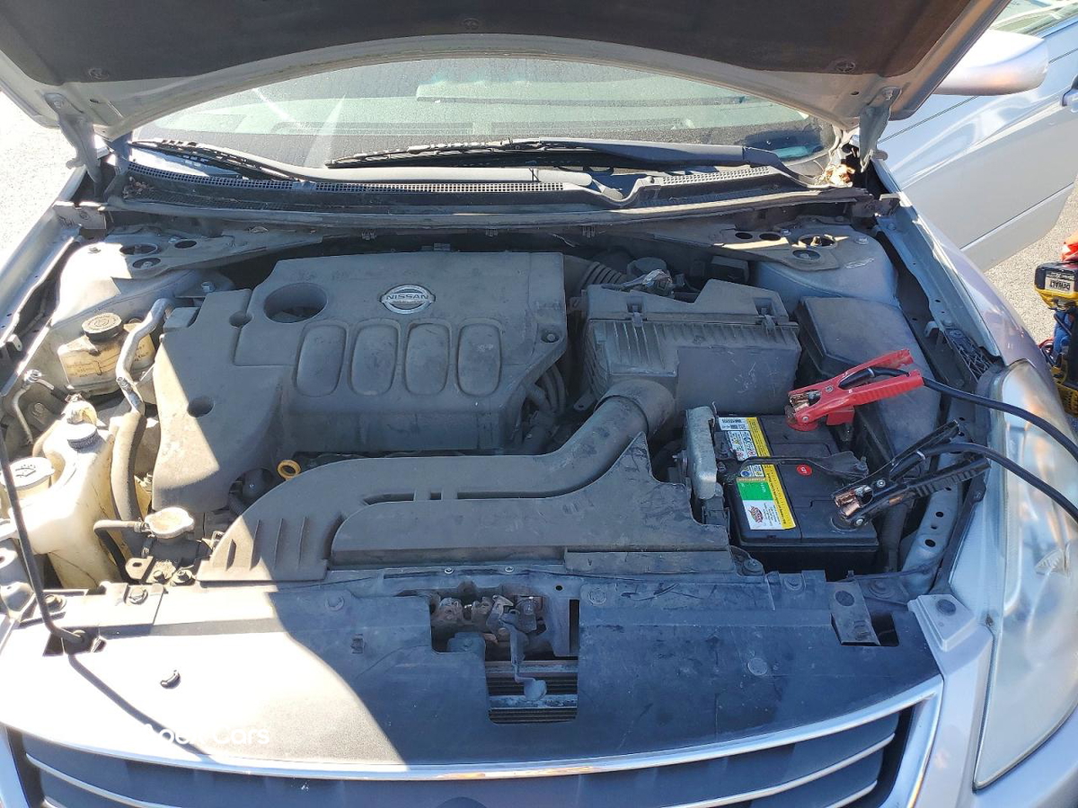 Nissan Altima 2012