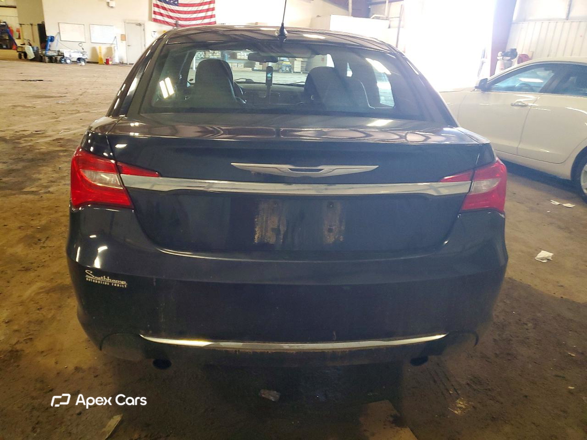 Chrysler 200 2012