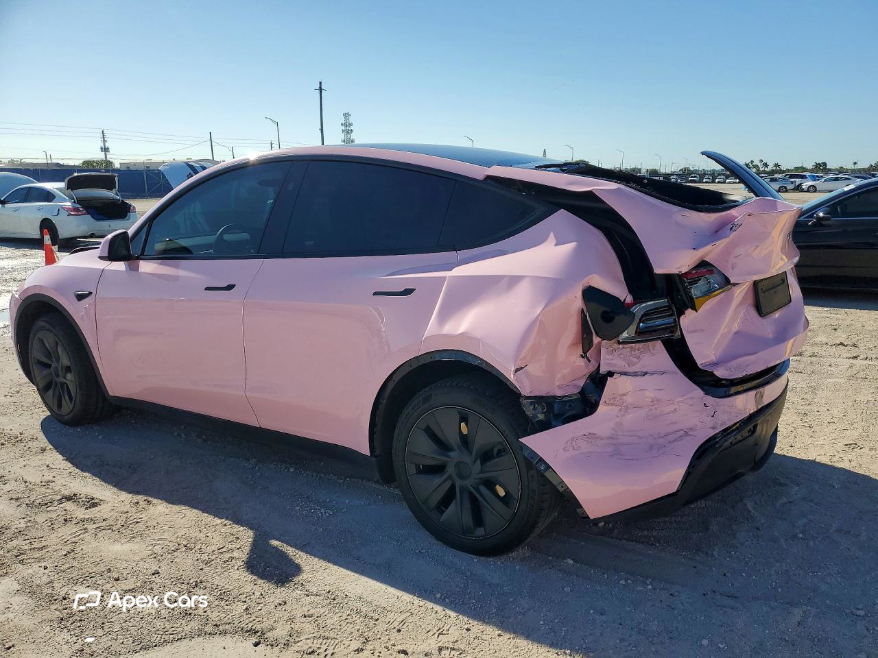 Tesla Model Y 2025