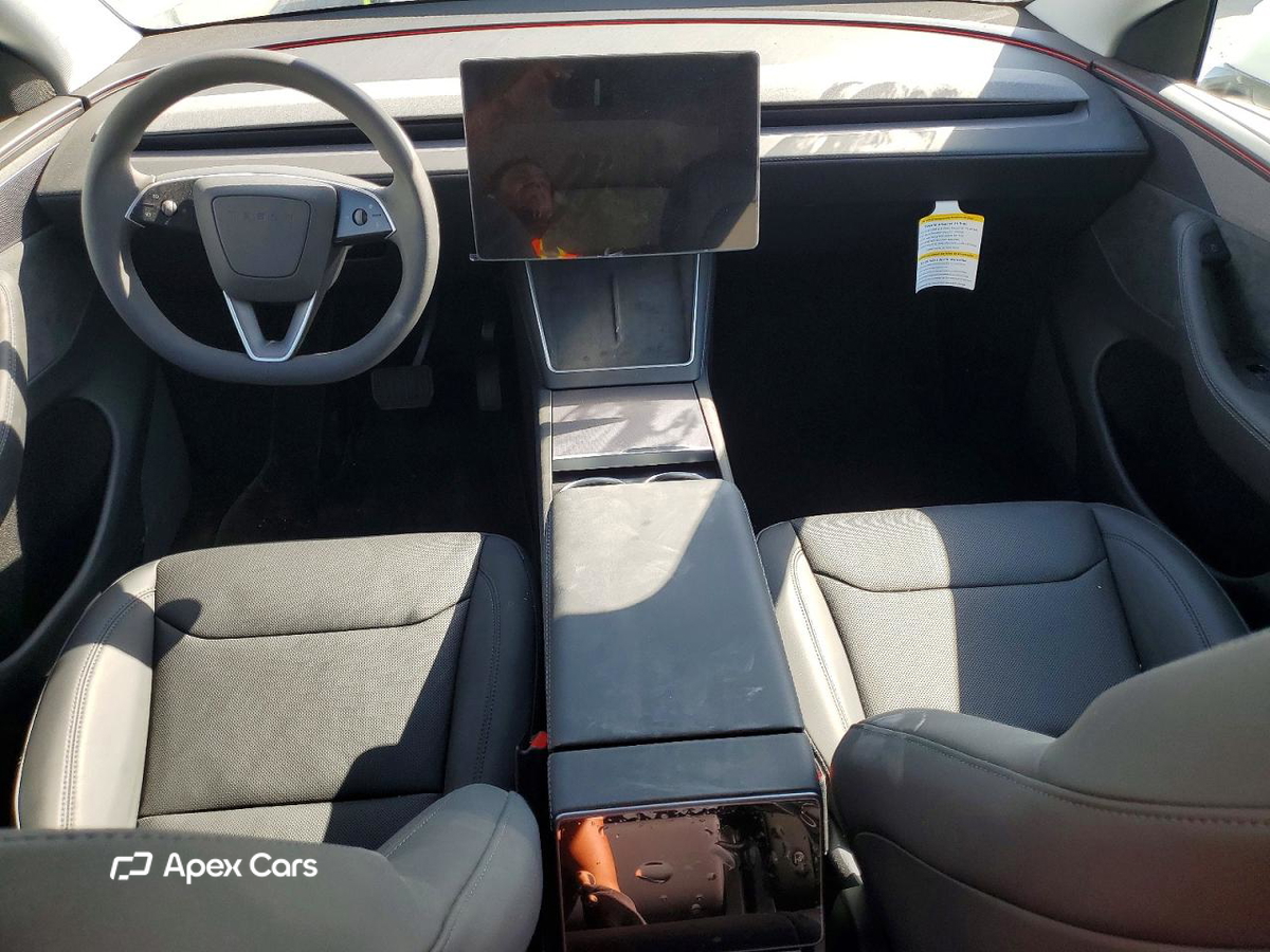 Tesla Model Y 2026