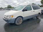 Toyota Sienna 1998