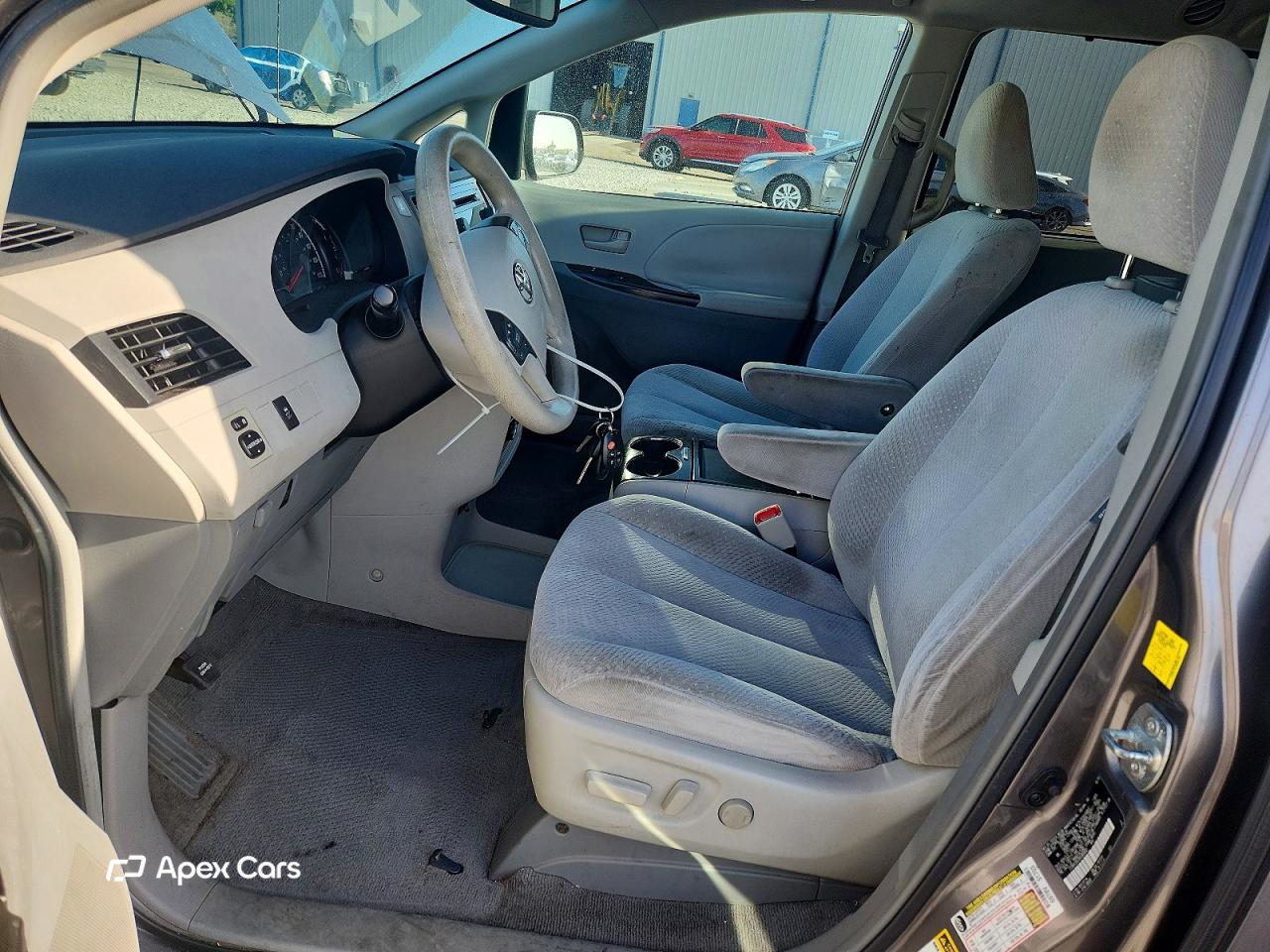 Toyota Sienna 2011