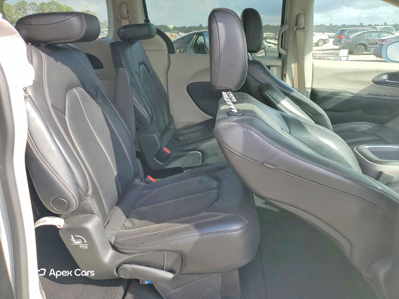 Chrysler Pacifica 2022