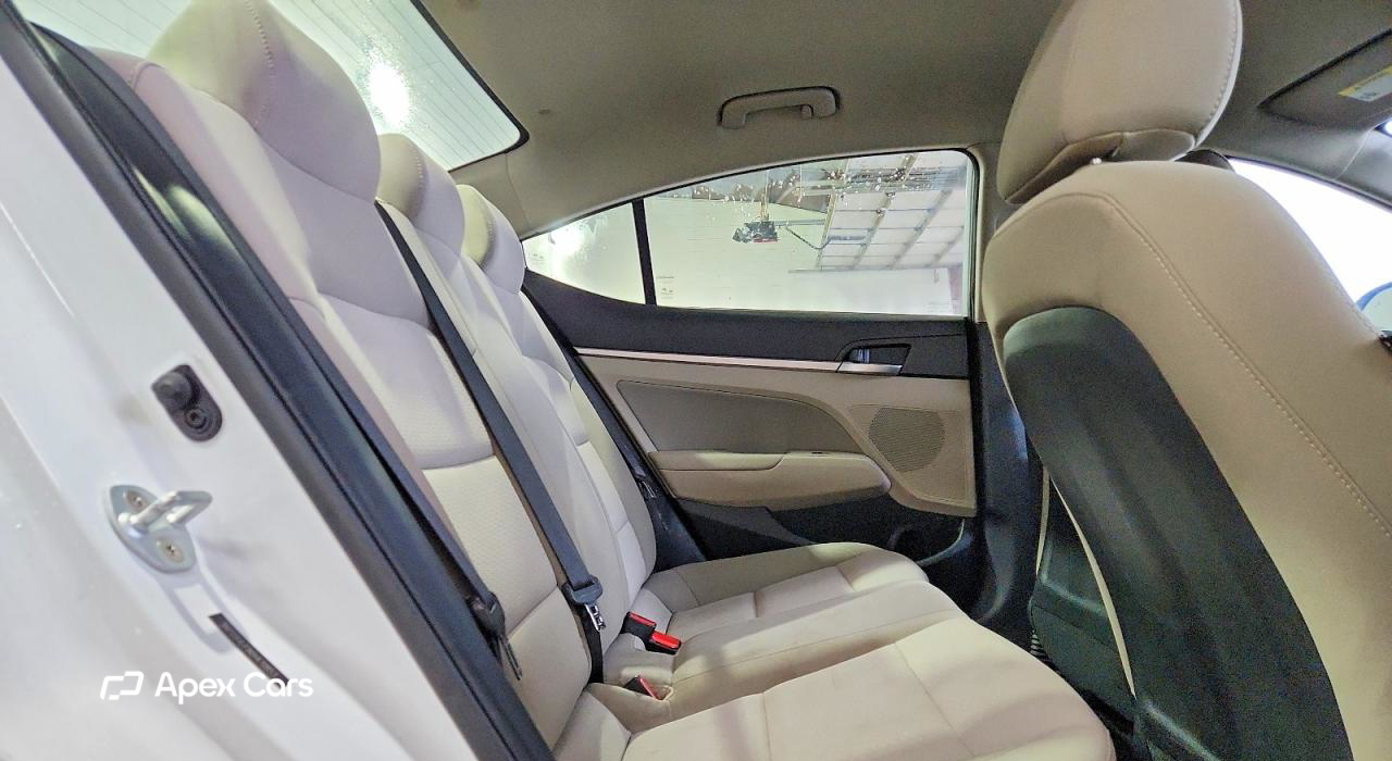 Hyundai Elantra 2019