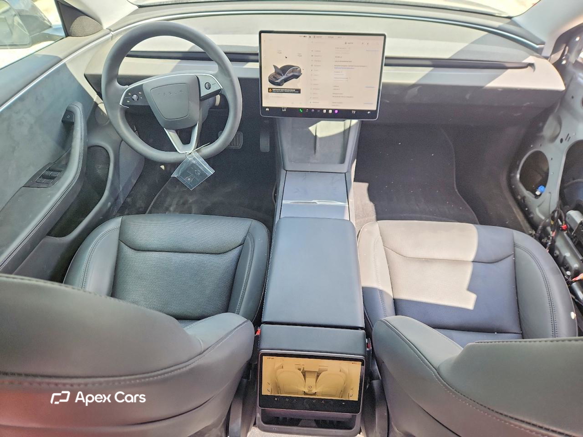 Tesla Model 3 2024