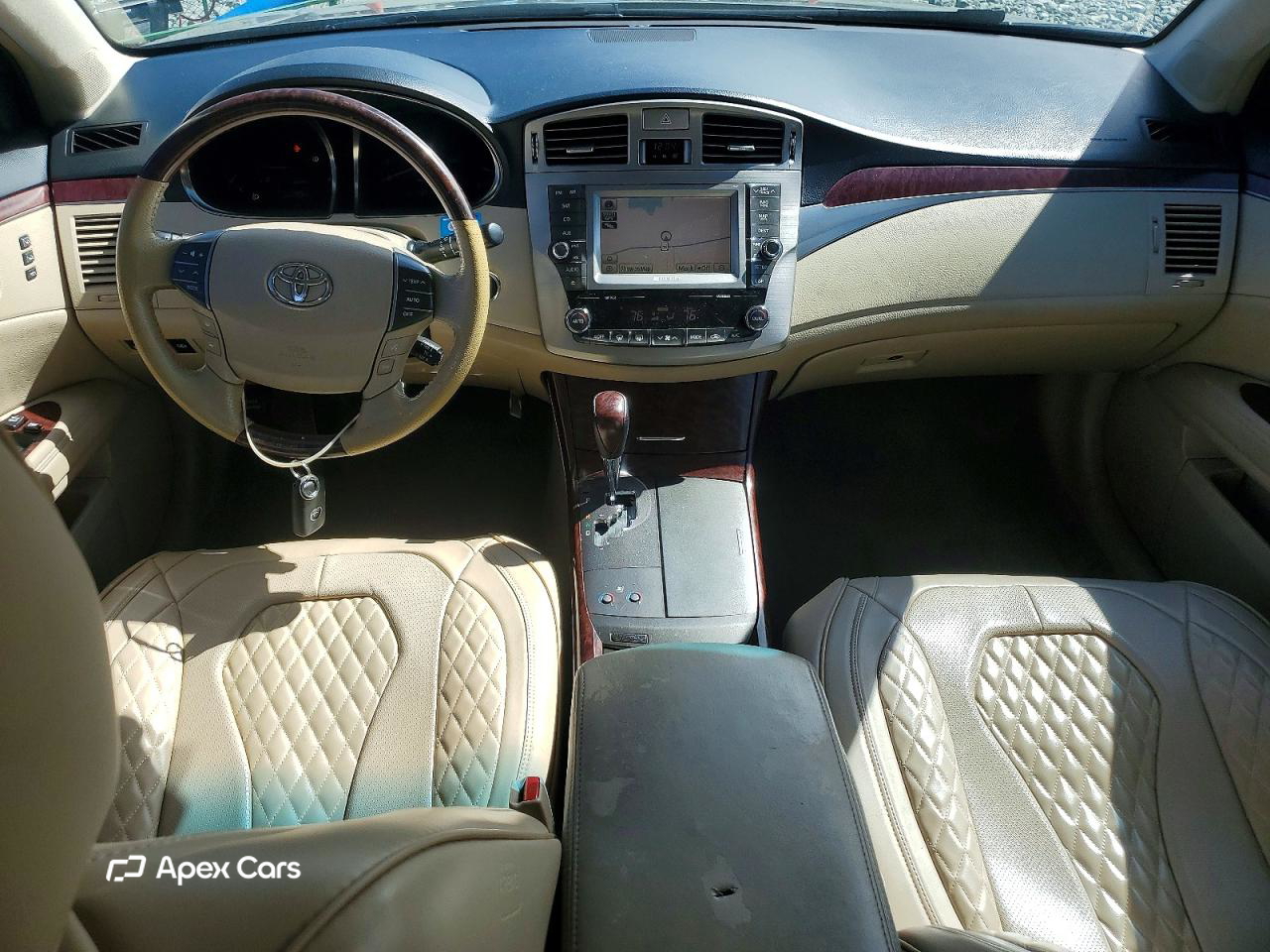 Toyota Avalon 2011