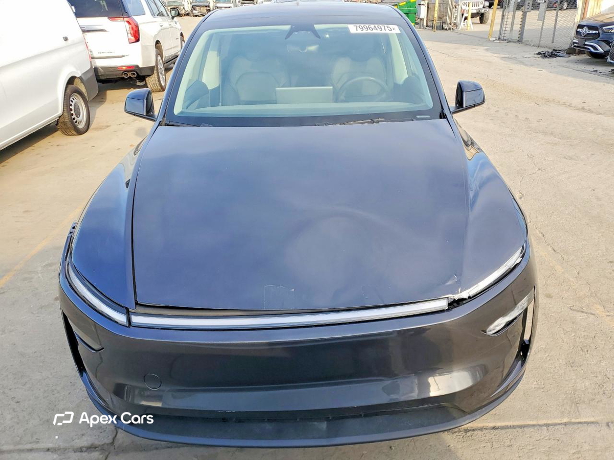 Tesla Model Y 2026