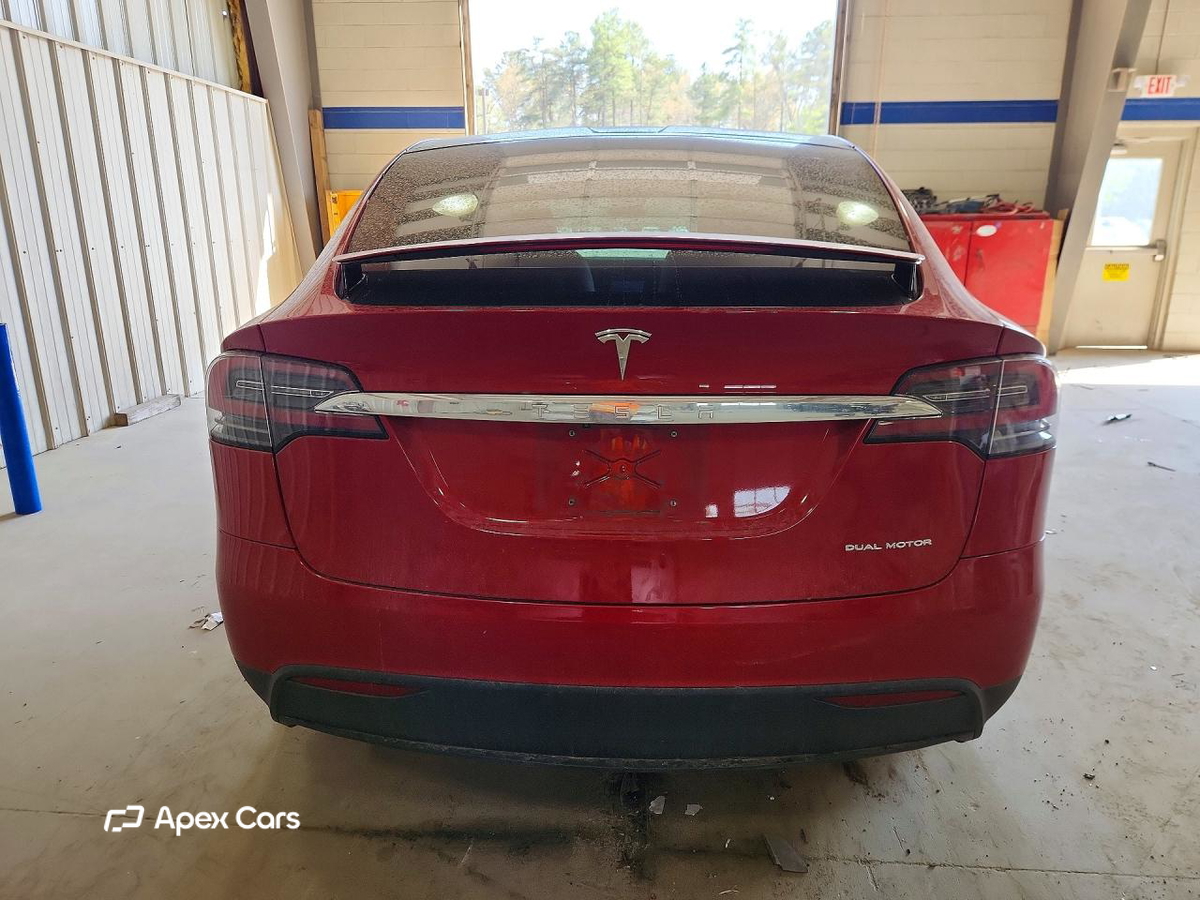 Tesla Model X 2020