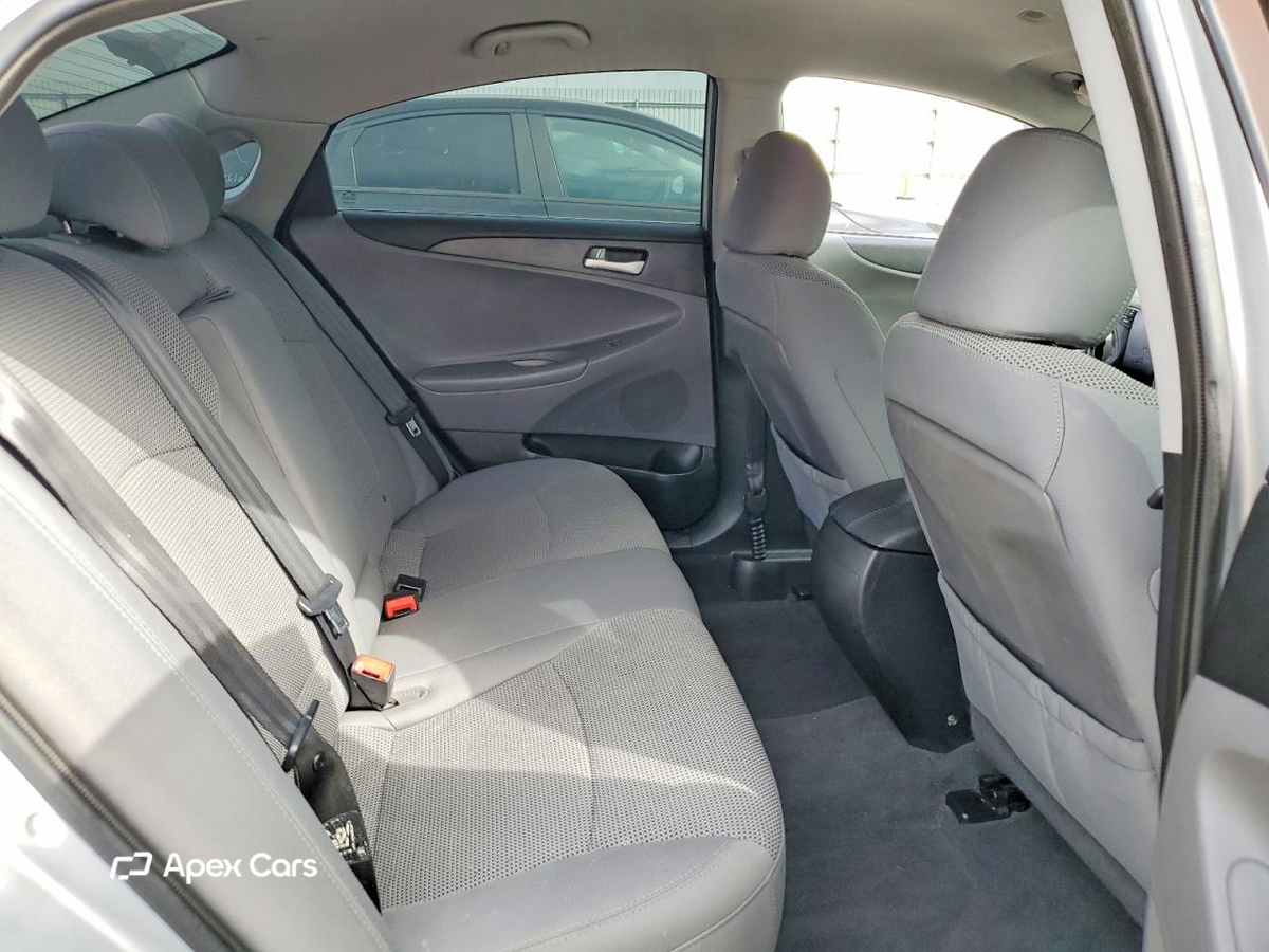 Hyundai Sonata 2013