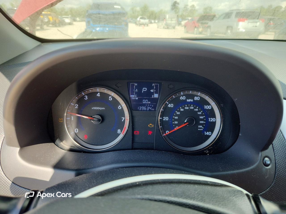 Hyundai Accent 2015