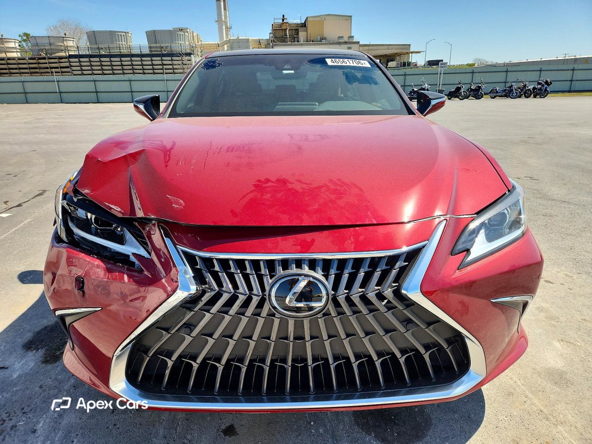 Lexus ES 2025