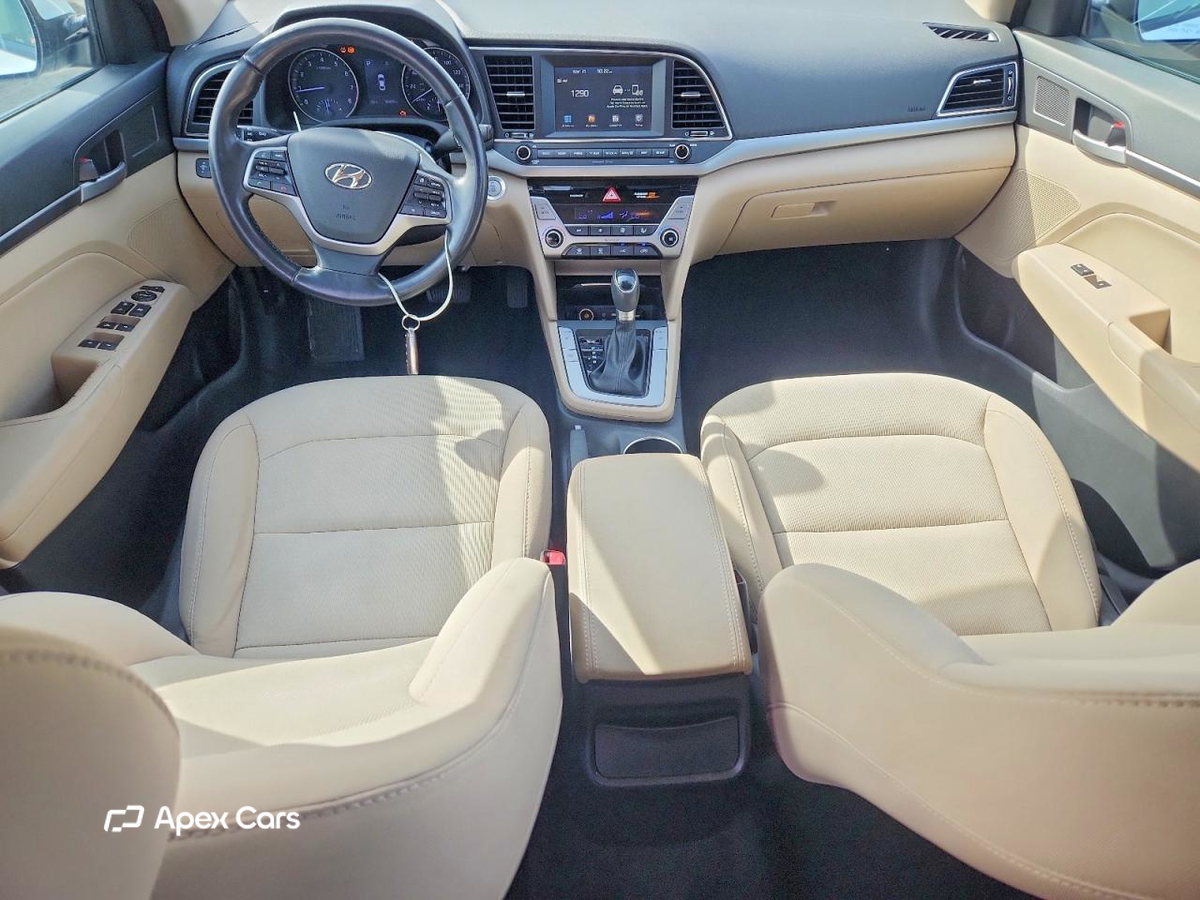 Hyundai Elantra 2017