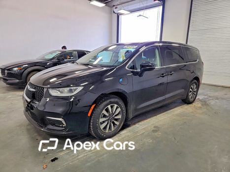 Chrysler Pacifica 2024 - Image 1 of 13