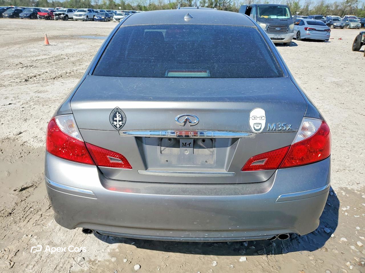 Infiniti M 2008