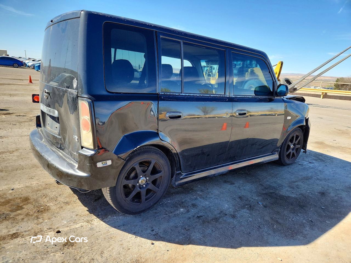 Scion xB 2005