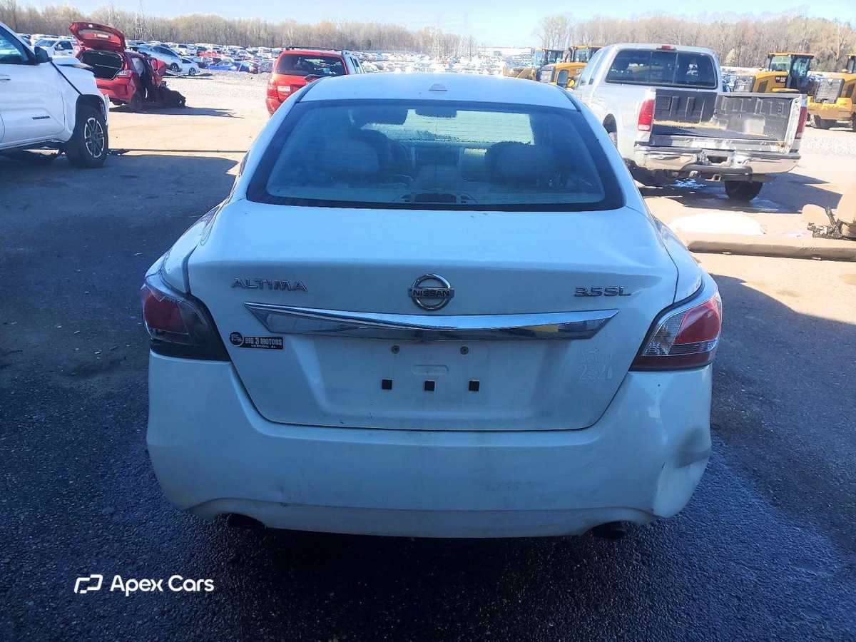 Nissan Altima 2015