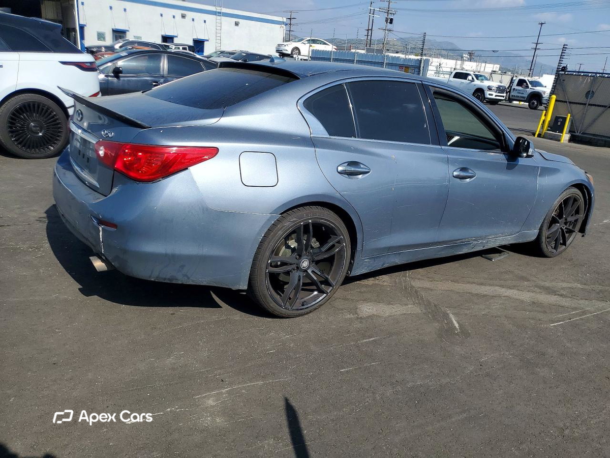 Infiniti Q50 2015