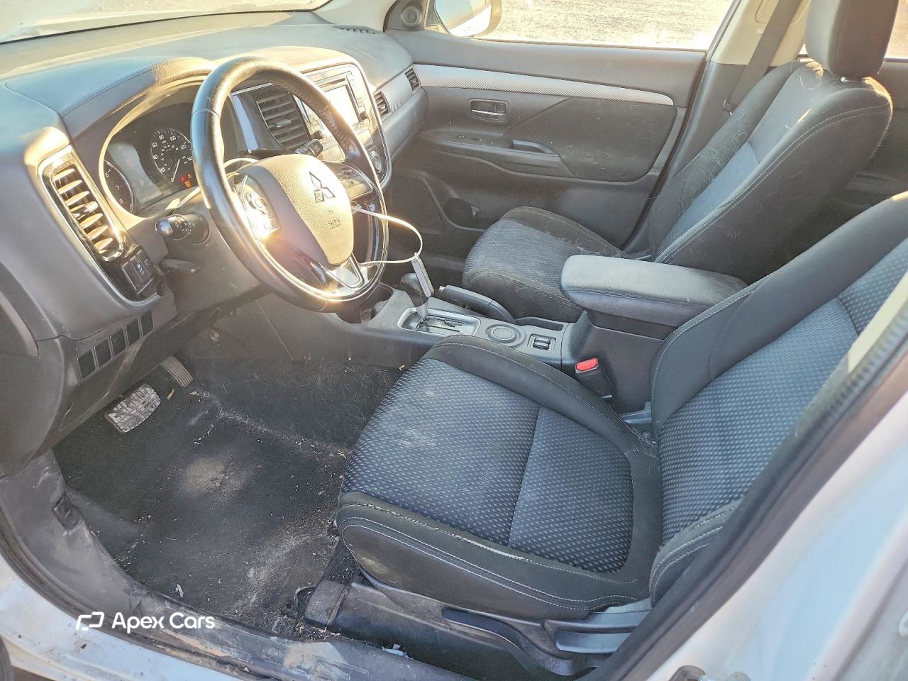 Mitsubishi Outlander 2016