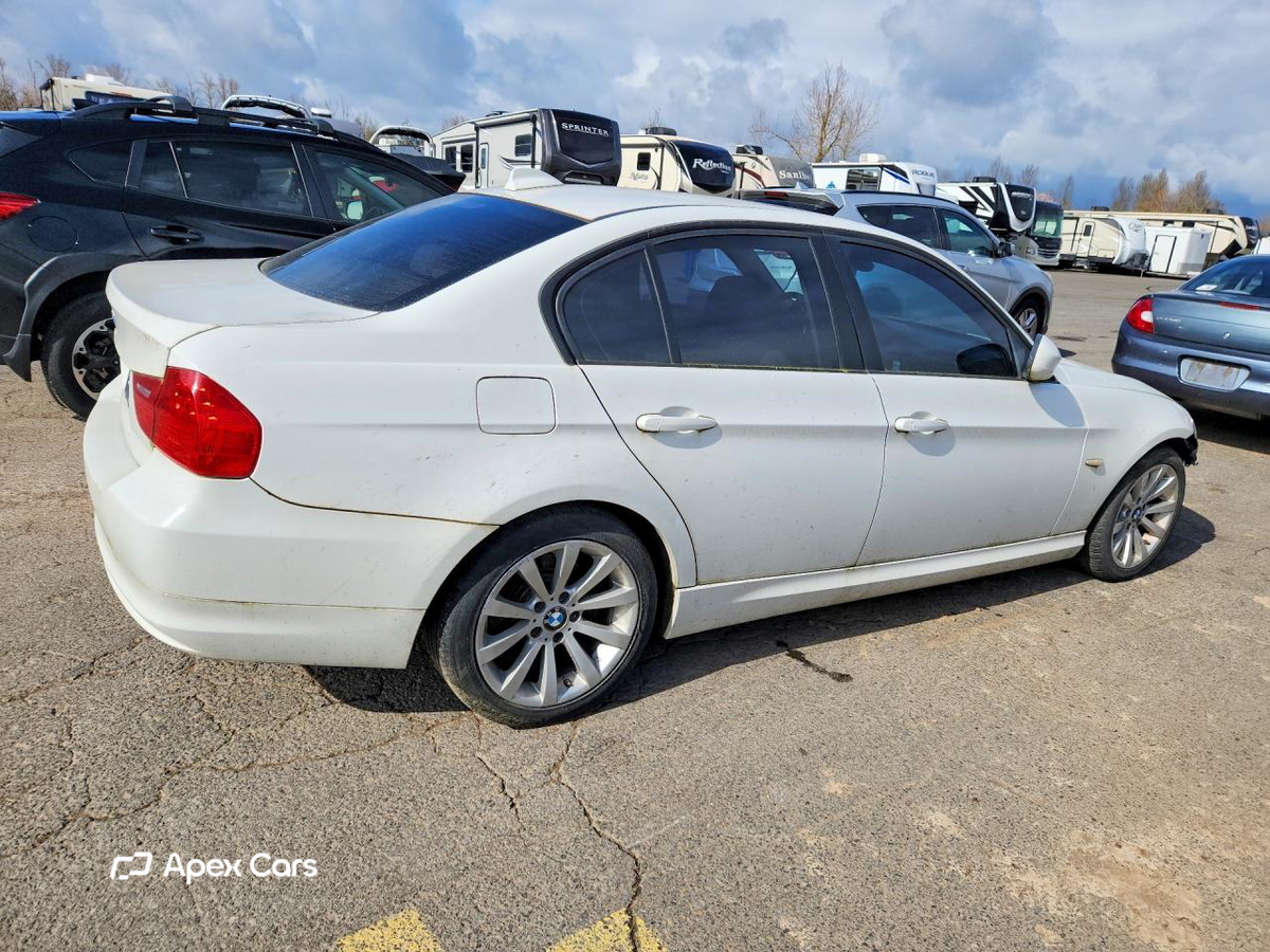 BMW Series 3 2010
