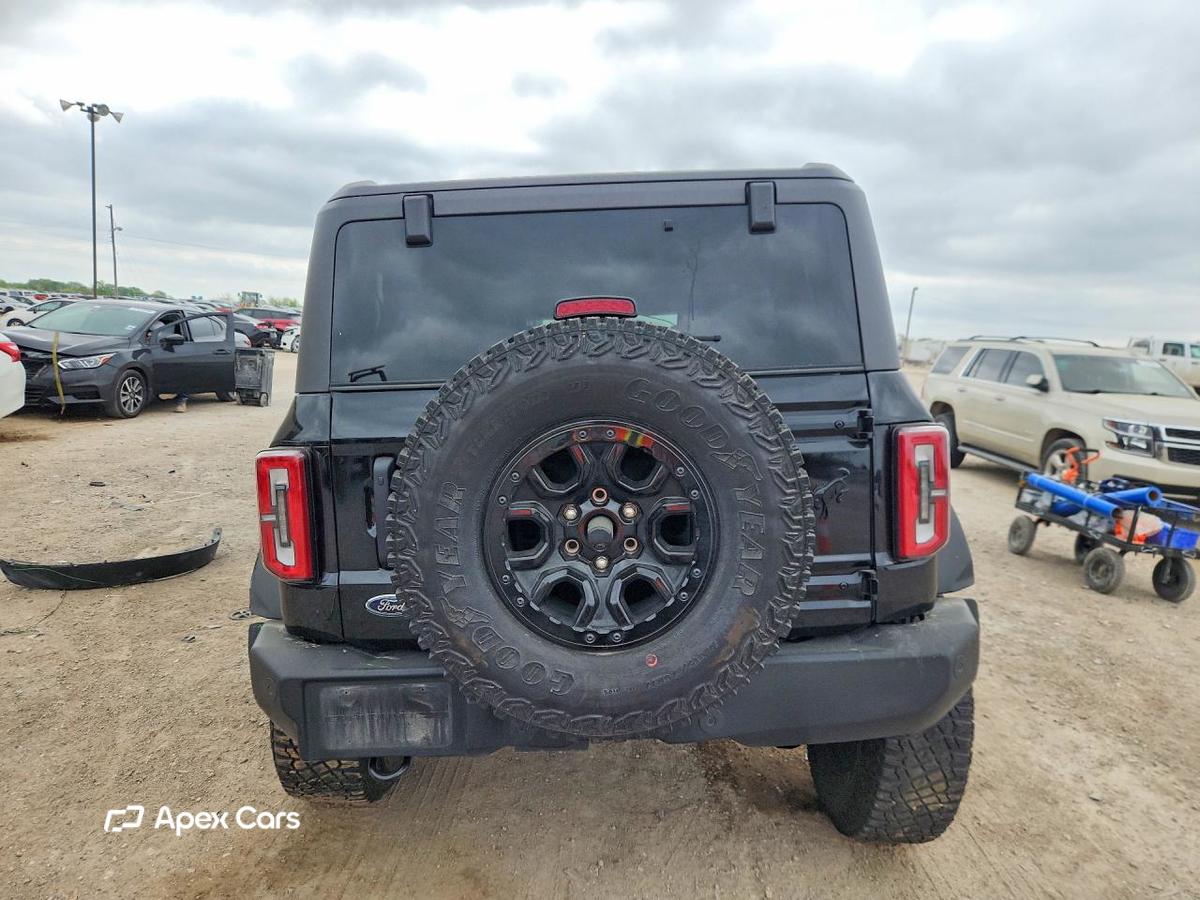 Ford Bronco 2024