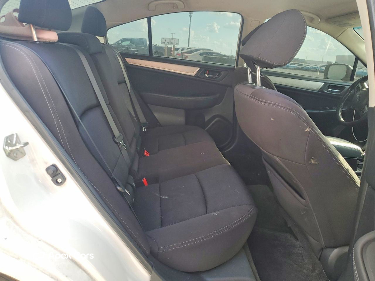 Subaru Legacy 2015