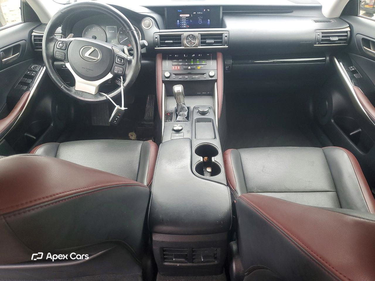 Lexus IS 2017