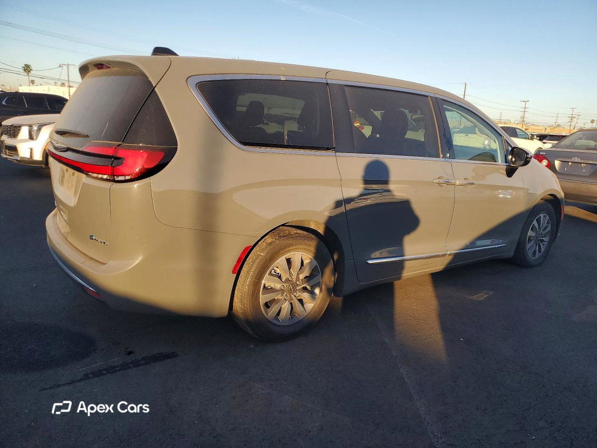 Chrysler Pacifica 2023