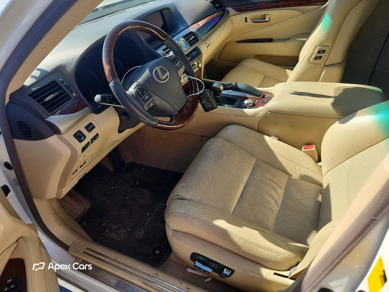 Lexus LS 2015