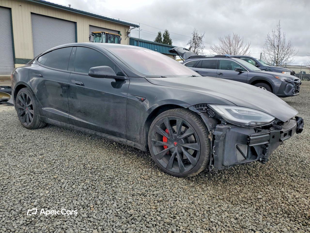Tesla Model S 2019