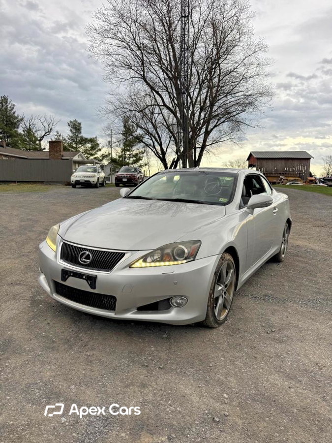 Lexus IS 2011