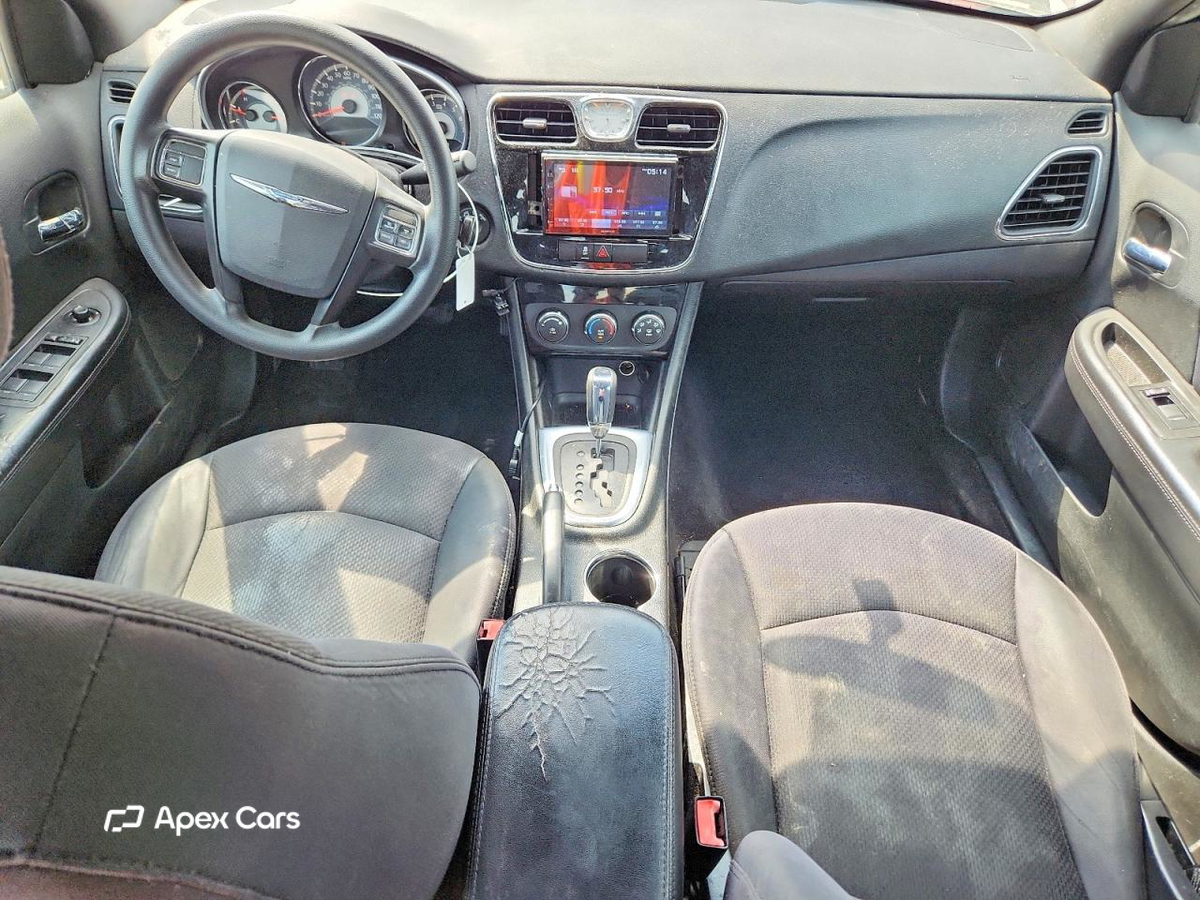 Chrysler 200 2013