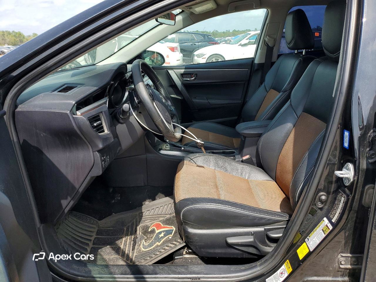 Toyota Corolla 2015