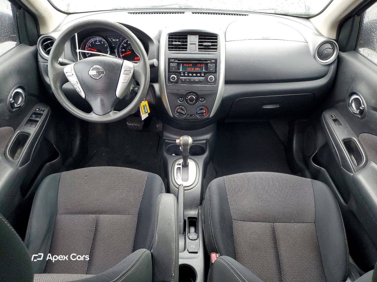 Nissan Versa 2016