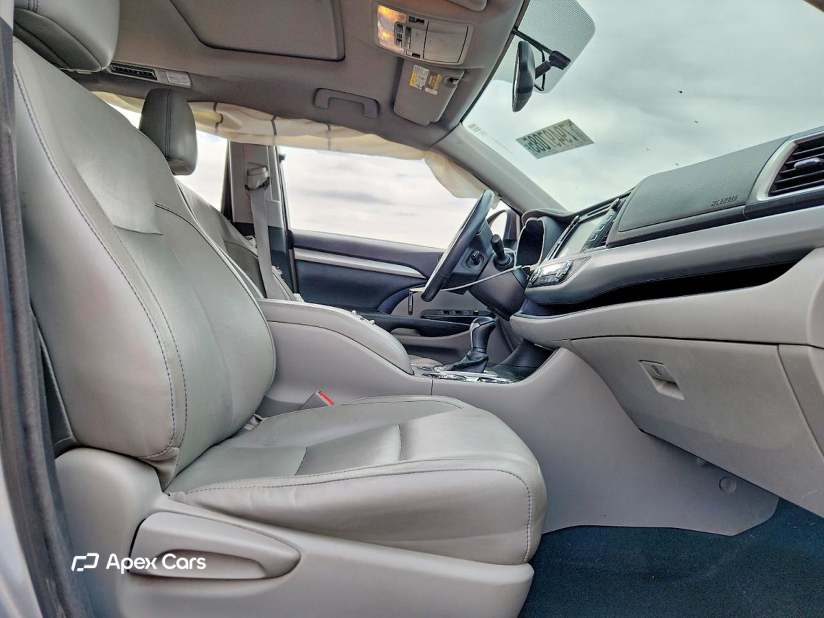 Toyota Highlander 2016