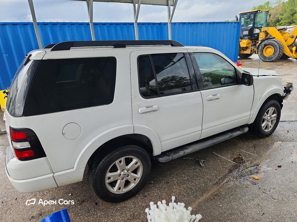 Ford Explorer 2010