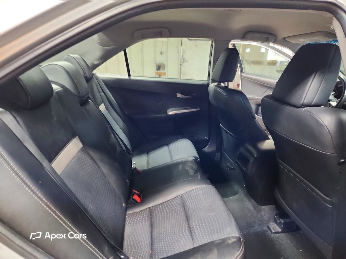Toyota Camry 2012