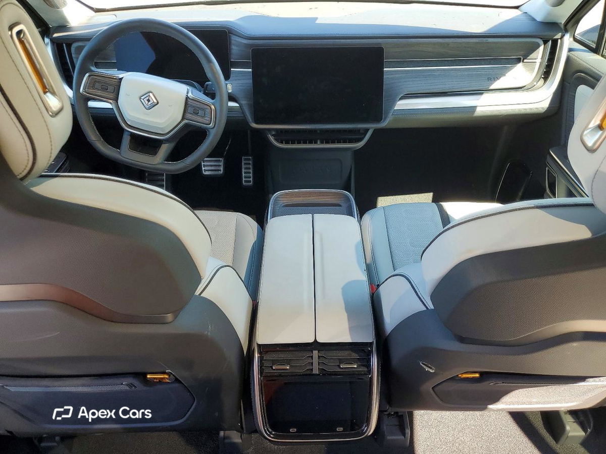 Rivian R1S 2023